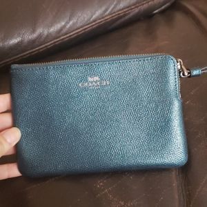 Small zip up wallet